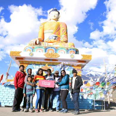 Buddha Statue TT group