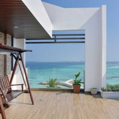 Maldives hotel sitout