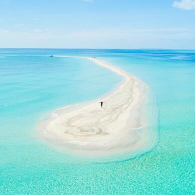 Sandbank in Maldives fun